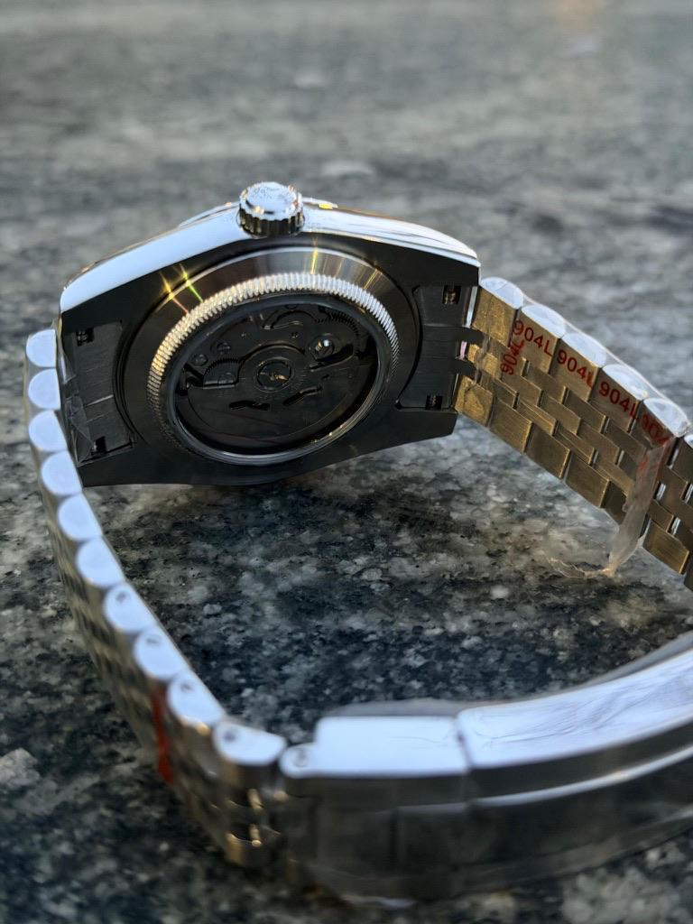 Watch 7